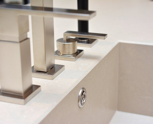 Silestone Küchenarbeitsplatte mit Spülbecken - auf Gehrung eingearbeitet Silestone Küchenarbeitsplatte mit Spülbecken - auf Gehrung eingearbeitet